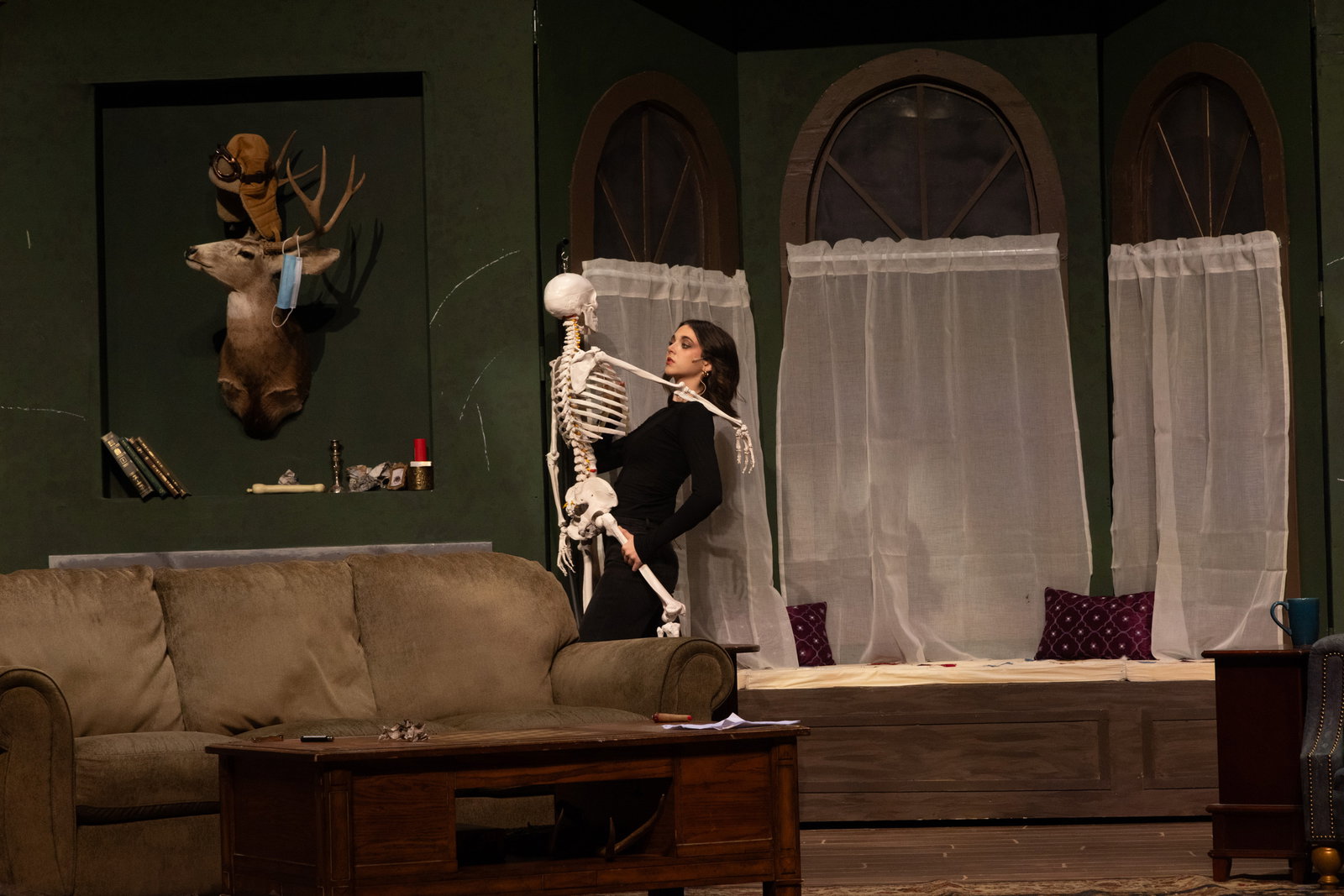 Ms. Holmes & Ms. Watson - Skeleton Dance