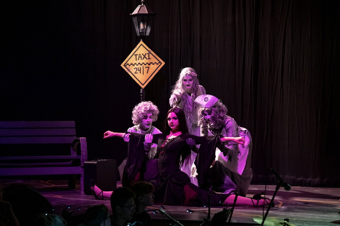 The Addams Family - Splits